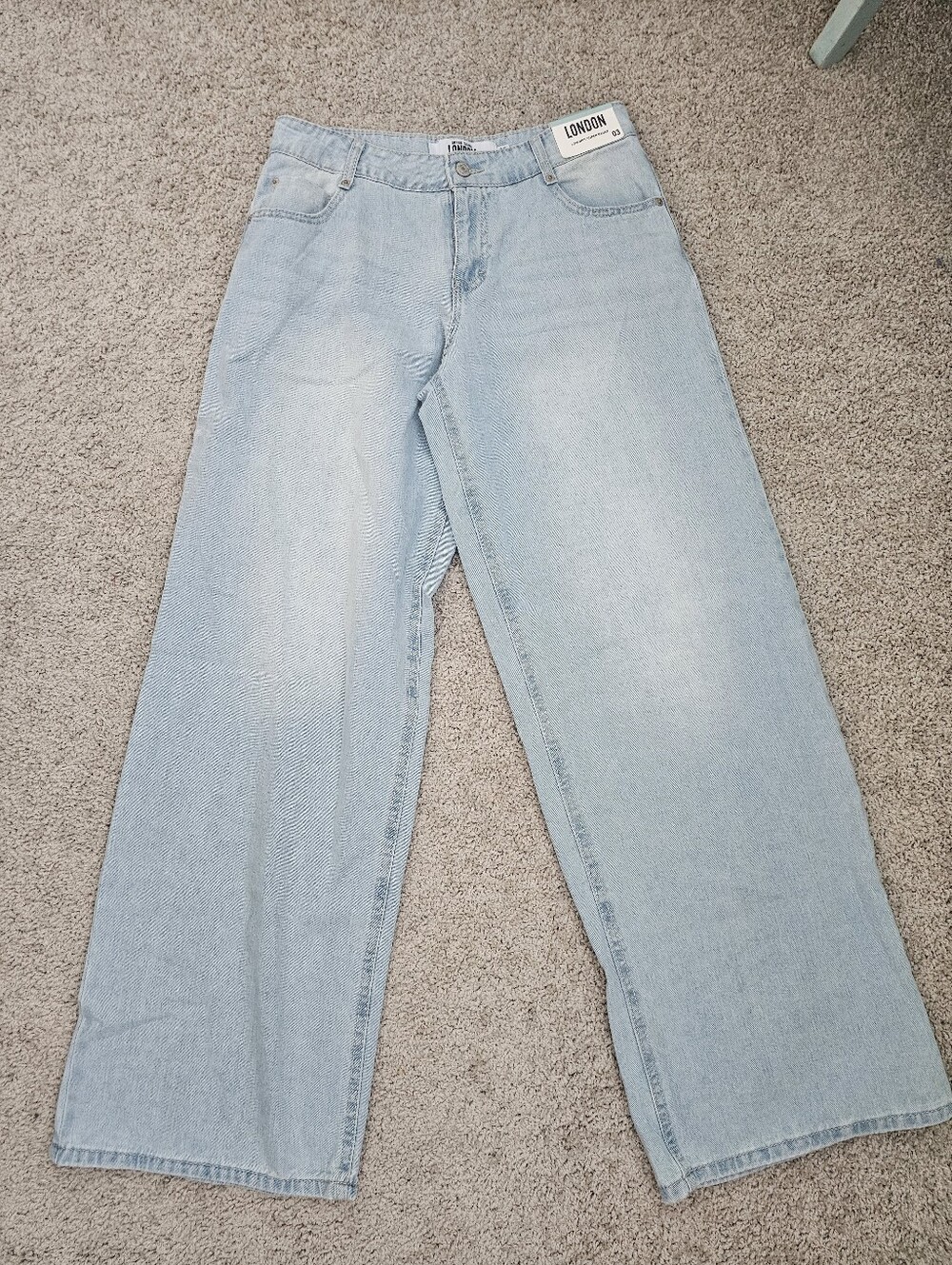 Urban Denim London Low Rise Super Baggy Jeans. Women's Size 3,  NWOT